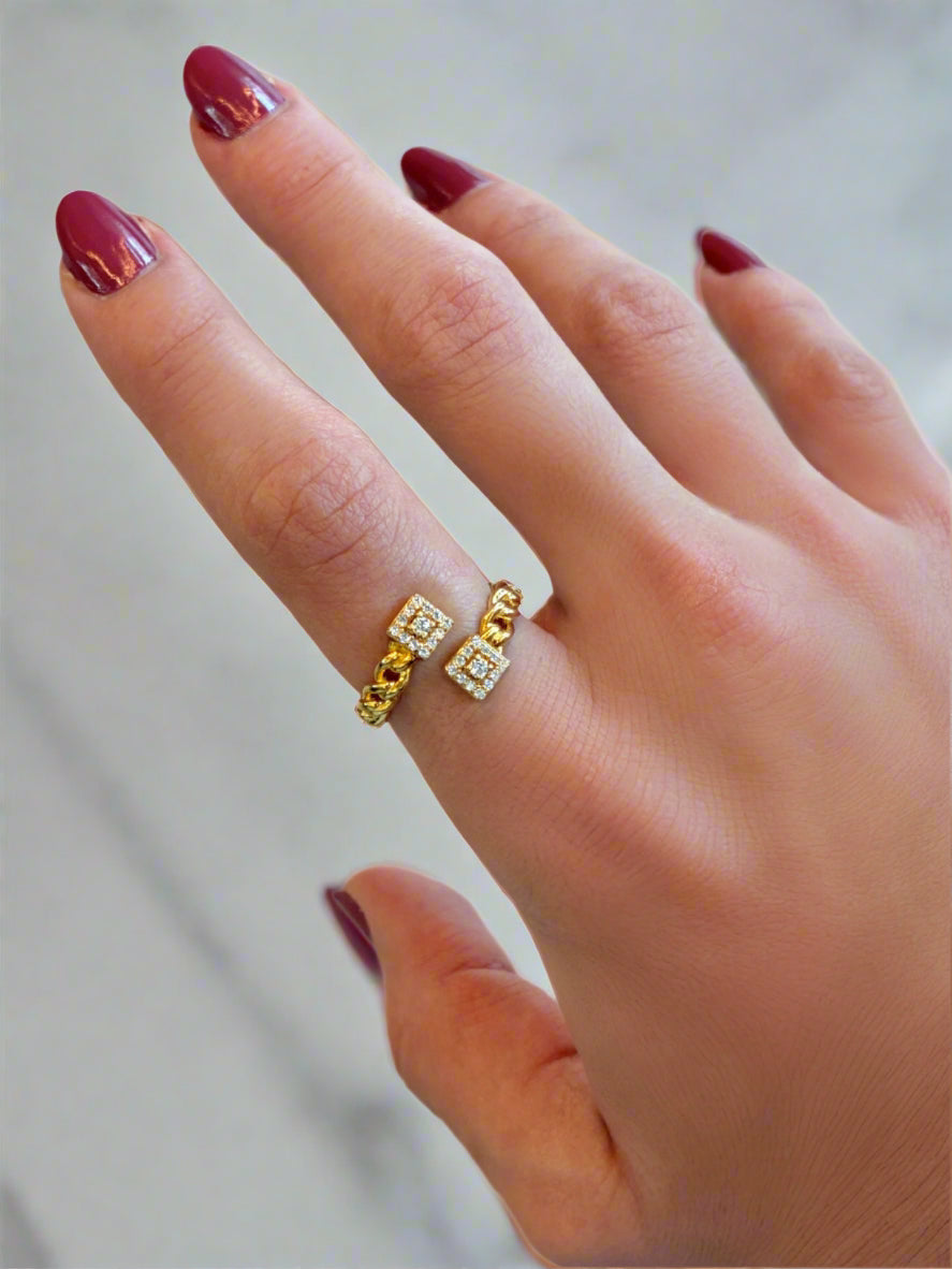 Reta Gold Ring