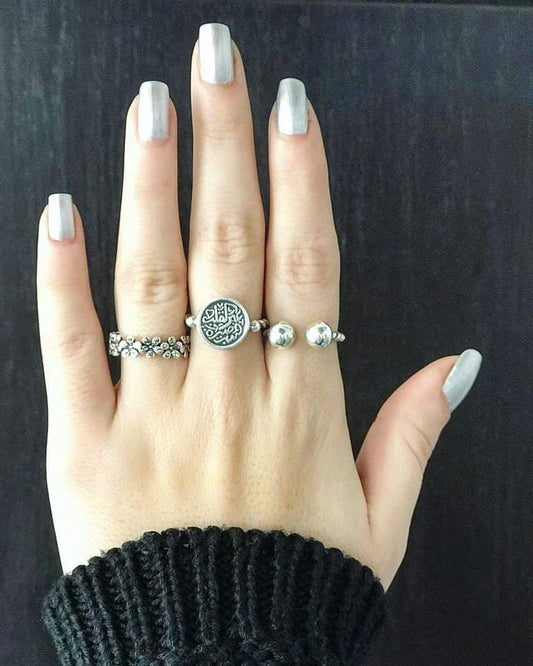 2 Balls Ring