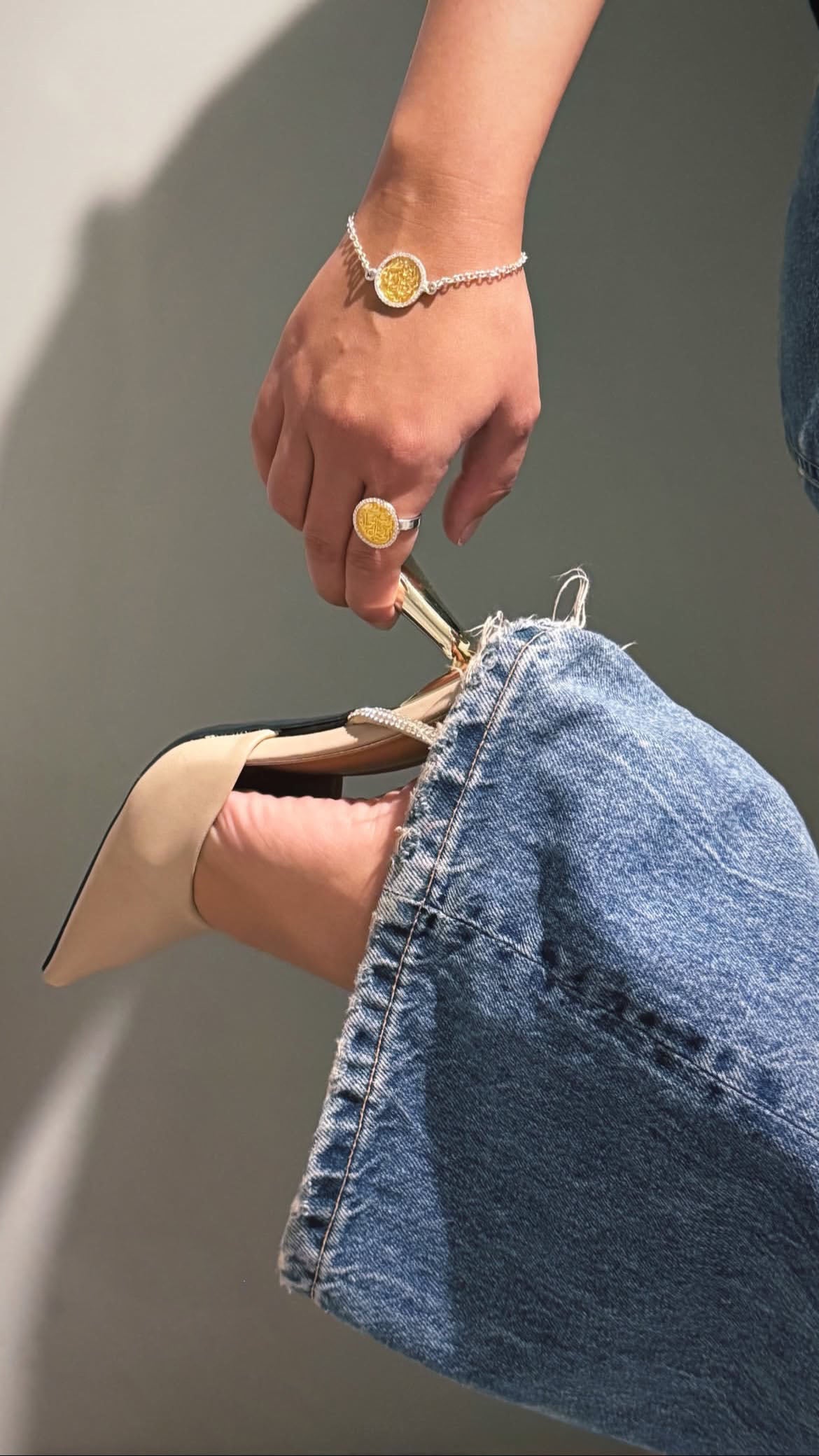 Gold Arabic stones Ring